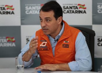 Processo de impeachment contra o governador é aberto na Alesc