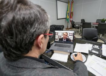 Governo de Santa Catarina decreta novas medidas de isolamento social por 14 dias