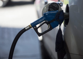 Nova gasolina se torna obrigatória em agosto e deve ser mais cara