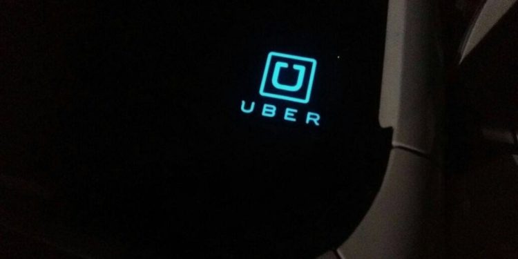 Polícia Militar fará fiscalização de placas luminosas em carros de aplicativo em Jaraguá do Sul e região