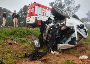 Uma pessoa morre e uma fica ferida em acidente na BR-280, em Guaramirim