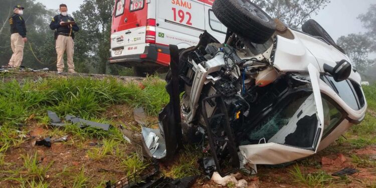 Uma pessoa morre e uma fica ferida em acidente na BR-280, em Guaramirim