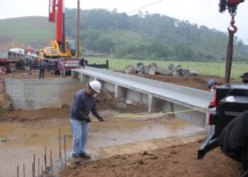 Nova ponte de concreto substitui estrutura de madeira em Jaraguá do Sul