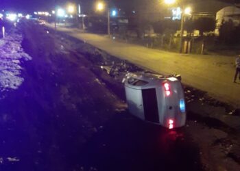 Carro sai de pista na BR-280 em Guaramirim