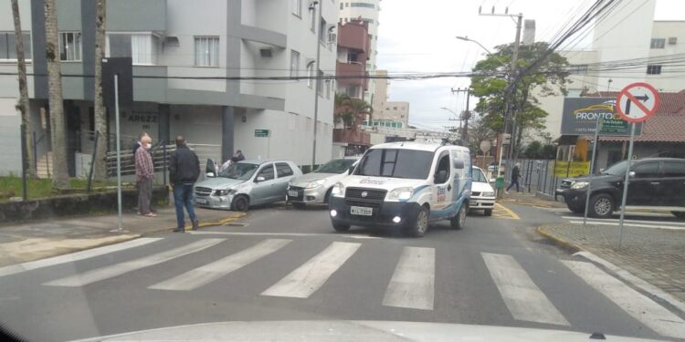 Mulher fica ferida após acidente em Jaraguá do Sul