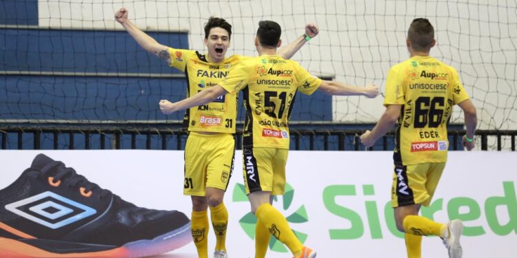 Jaraguá Futsal vence Pato fora de casa pela Liga Nacional de Futsal