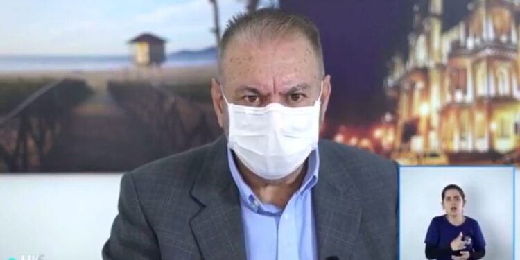 Prefeito de Itajaí anuncia tratamento para coronavírus com aplicação de ozônio pelo ânus: “Simples, rápida e tranquilíssima”