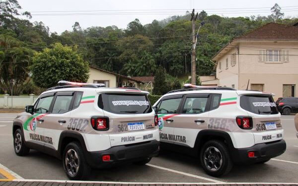 Polícia Militar de Guaramirim recebe duas novas viaturas