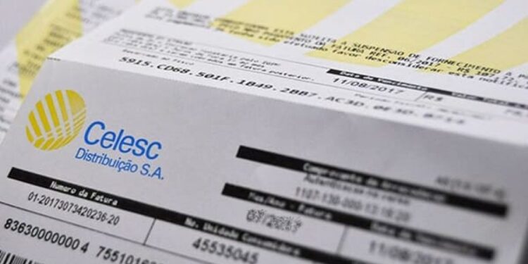 Procon notifica Celesc após aumento de 8,14% na tarifa
