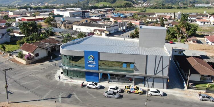 Crevisc inaugura nova sede em Guaramirim