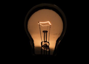 Energia elétrica de inadimplentes pode ser cortada a partir de hoje (03)