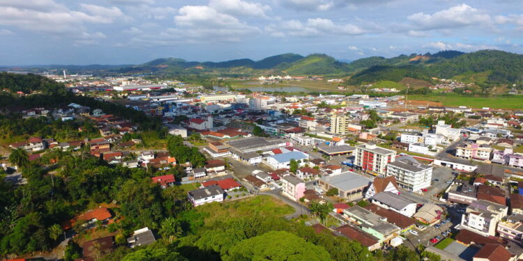 Guaramirim registra três semanas seguidas de queda de casos de coronavírus