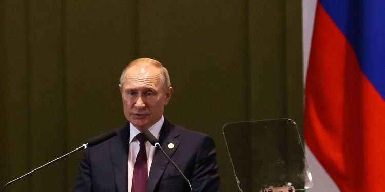 Rússia anuncia primeira vacina contra a covid-19