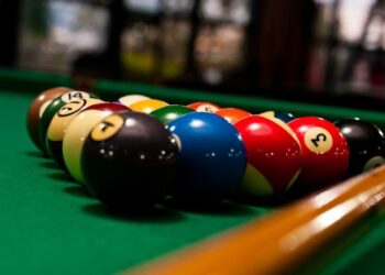 Mais de 80 pessoas participam de campeonato de sinuca em bar em Jaraguá do Sul