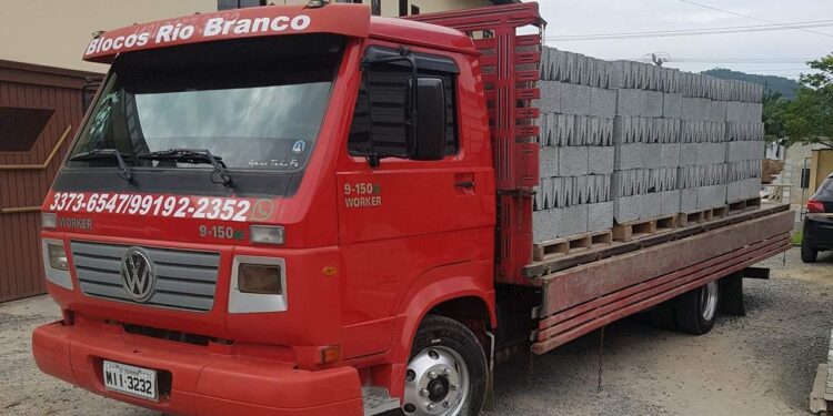 Caminhão é furtado em Guaramirim