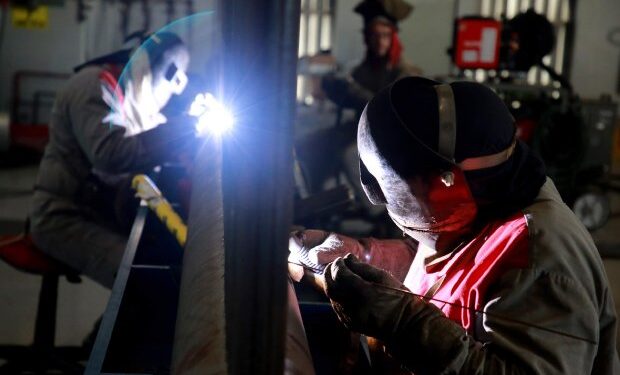 Indicadores da indústria, comércio e serviços apontam para retomada econômica em SC