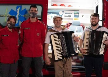 Live beneficente arrecada mais de 760 quilos de alimentos em Guaramirim