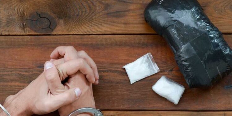 Homem é preso por tráfico de drogas em Massaranduba