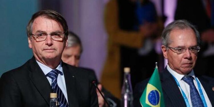 Reforma Tributária fica para dezembro