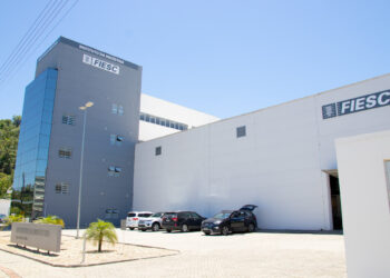 FIESC entrega instituto focado em mobilidade elétrica e energias renováveis em Jaraguá do Sul