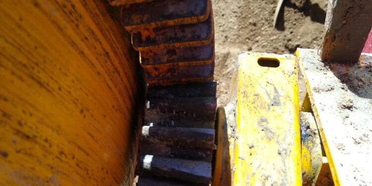 Homem tem dedo amputado após acidente de trabalho em Schroeder