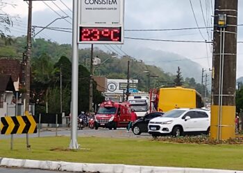 Mulher fica ferida após acidente em Jaraguá do Sul