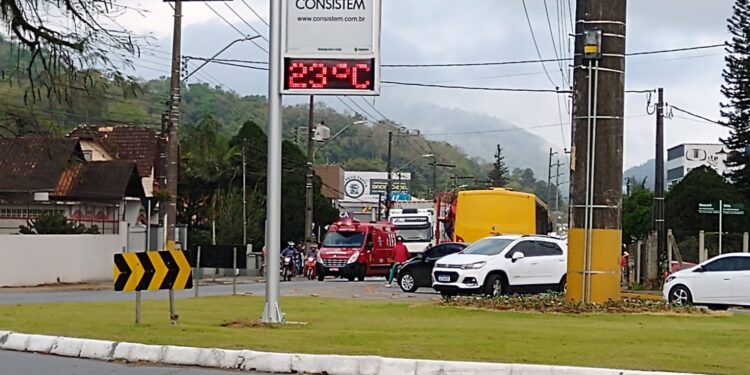 Mulher fica ferida após acidente em Jaraguá do Sul