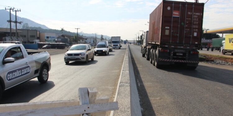 Deinfra solicita melhorias na sinalização na duplicação da BR-280 entre Guaramirim e Jaraguá do Sul