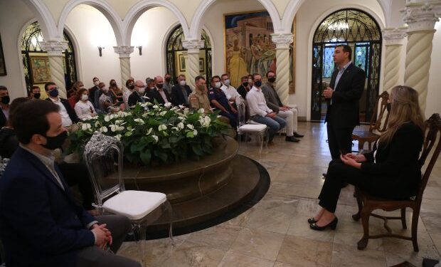 Governador Carlos Moisés coloca secretariado à disposição de Daniela Reinehr e pede continuidade do trabalho por Santa Catarina