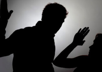 Homem tenta colocar fogo na namorada em Guaramirim