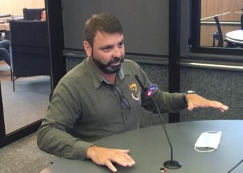 Prefeito reeleito de São João do Itaperiú, Clézio Fortunato, do MDB, destaca objetivos do novo mandato