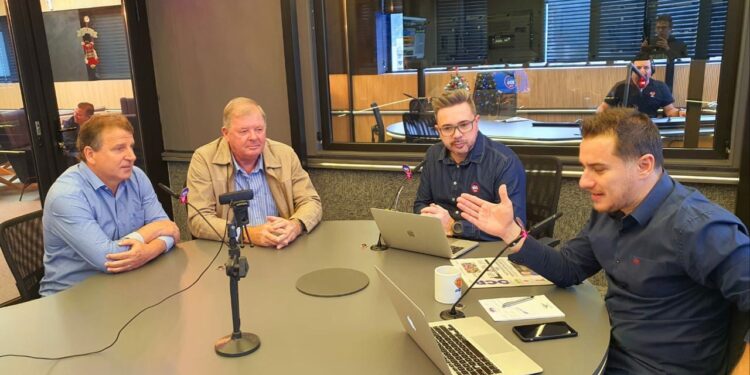 Prefeito eleito de Schroeder, Felipe Voigt, do MDB, já inicia conversas para investimentos na cidade