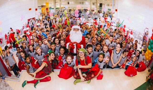Natal Super Feliz leva alegria e presentes às crianças carentes em Jaraguá do Sul