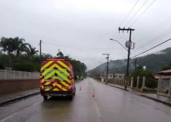 Idoso fica ferido após colidir bicicleta contra bicicleta em Schroeder