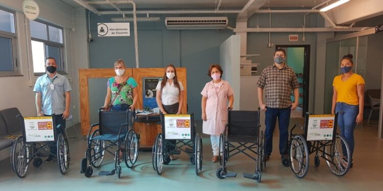 Entidades sociais recebem cadeiras de rodas através campanhas de coleta de lacres em Jaraguá do Sul e região