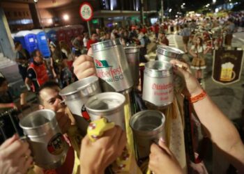 Eventos realizados com recursos públicos deverão comercializar cerveja artesanal catarinense