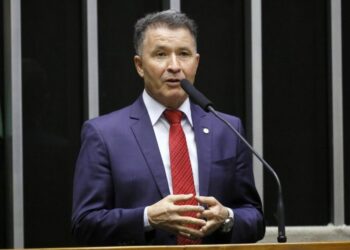 Deputado federal apresenta projeto que concede 13º a pessoa com deficiência e a idoso que recebem BPC