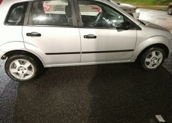 Motorista é detido em Schroeder após invadir a pista contrária e subir em calçadas