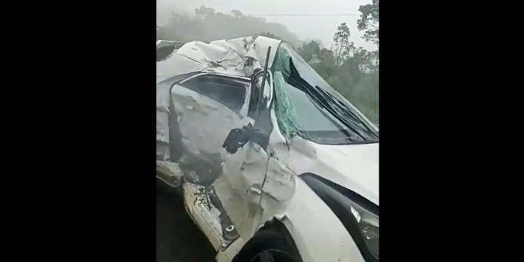 Casal morre após colisão com caminhão em Joinville