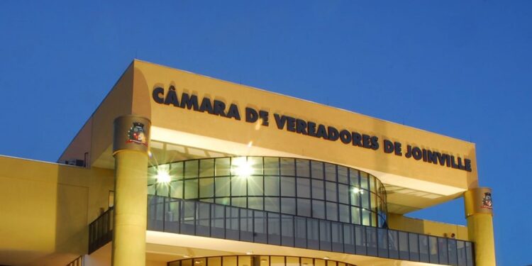 Reajuste salarial para prefeito, vice e vereador em Joinville foi aprovado