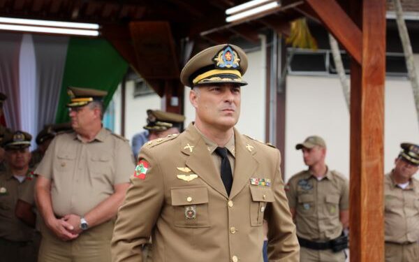 Comandante do 14º BPM orienta sobre o toque de recolher proposto pelo Governo do Estado