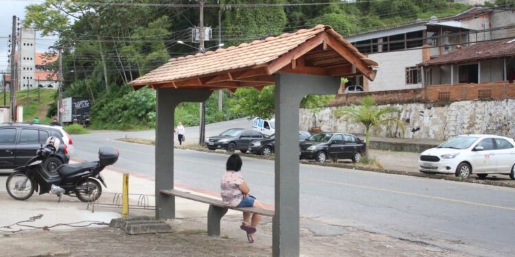 Jaraguá do Sul deve iniciar troca e instalação de 150 pontos de ônibus em 2021