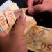 Governo aumenta para R$ 1.088 previsão para salário mínimo em 2021