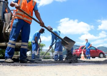 Secretaria de Obras de Jaraguá do Sul realiza ‘operação tapa-buraco’ após as chuvas