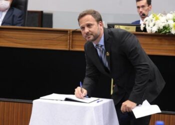 Prefeito de Joinville anuncia diretores e gerentes para seu governo