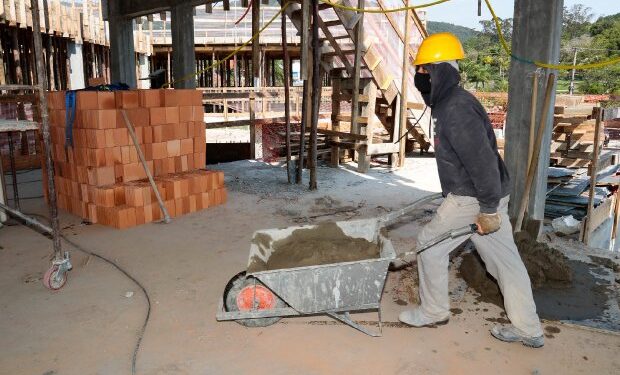 SC tem mais de duas mil vagas de emprego nas agências do Sine