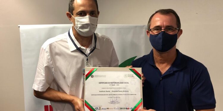 Hospital Santo Antônio de Guaramirim recebe Certificação de Responsabilidade Social da Alesc