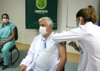 Jaraguá do Sul inicia a vacinação contra a Covid-19