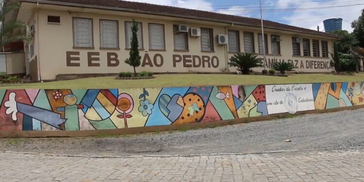 Escolas da região de Jaraguá do Sul ganham aparelhos de ar-condicionado