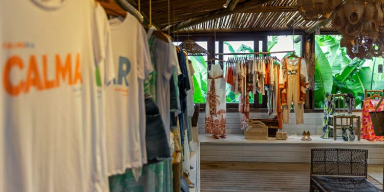 Marca do Grupo Lunelli inova e abre loja pop up em Trancoso, na Bahia